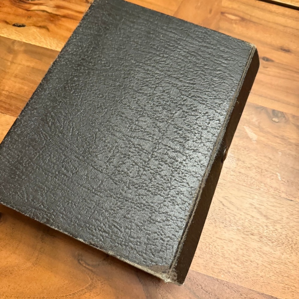 Vintage Holy Bible KJV Books Inc Self-Pronouncing Edition with Case Black